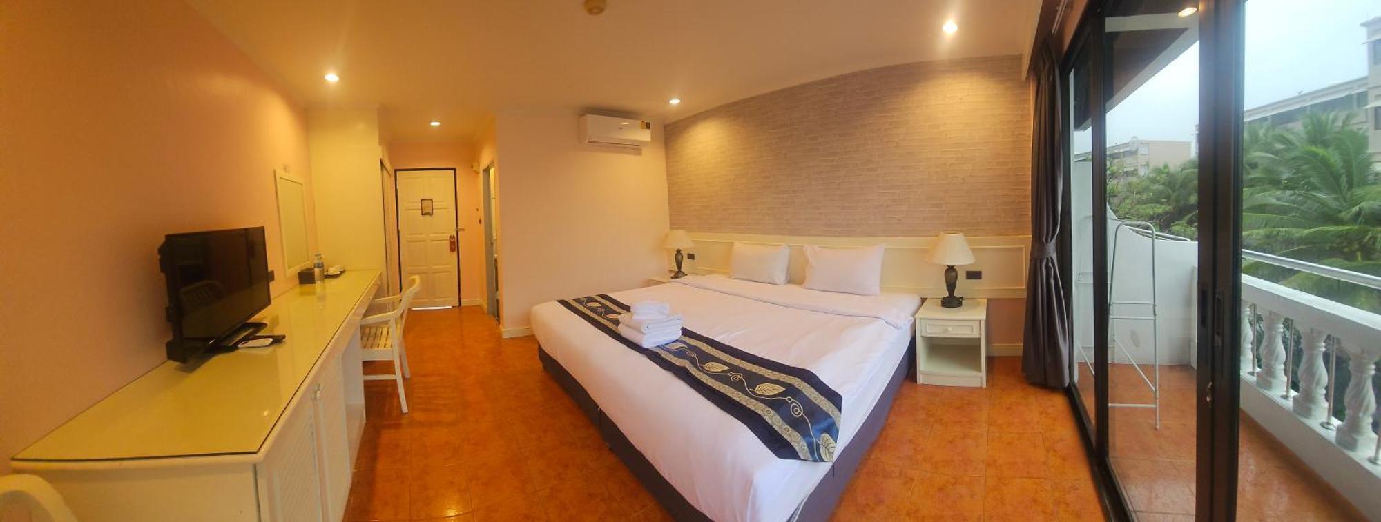 Patong Central Residence & Apartment Extérieur photo