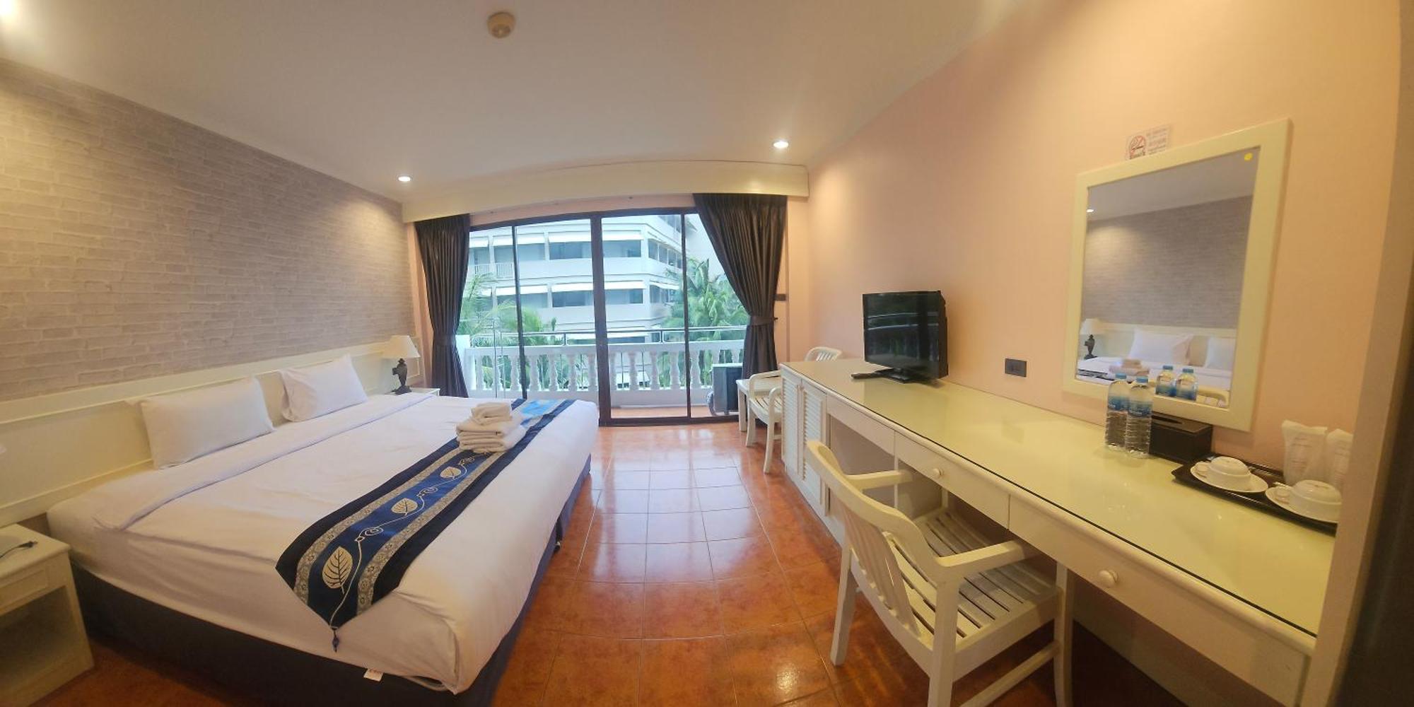 Patong Central Residence & Apartment Extérieur photo