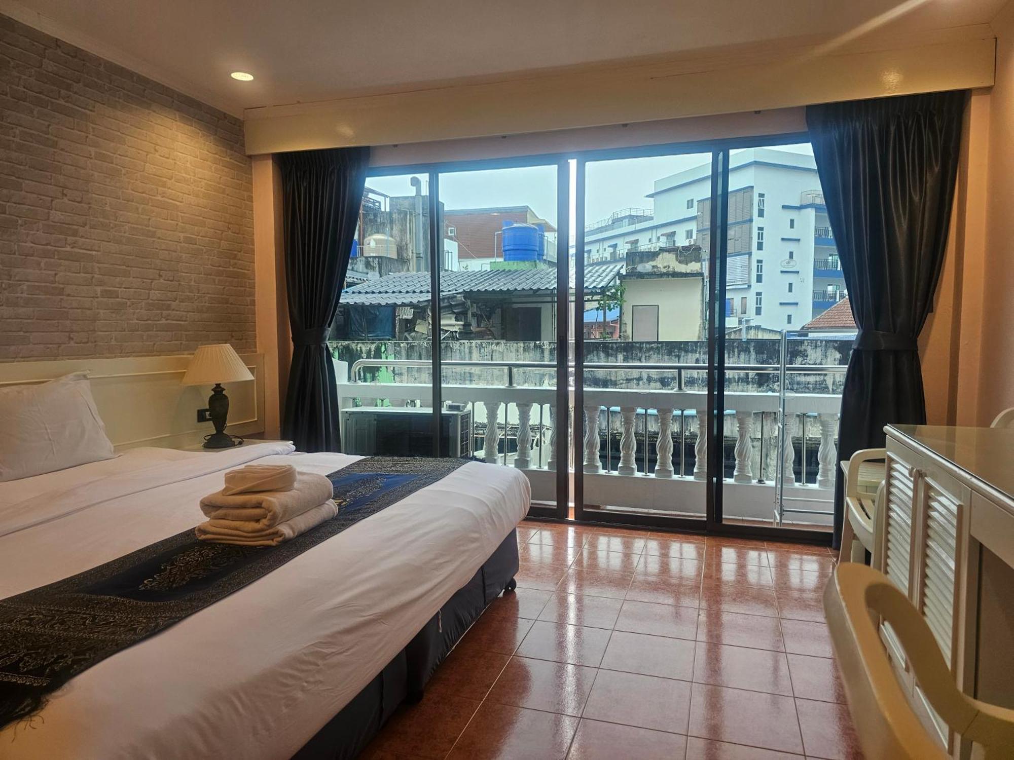 Patong Central Residence & Apartment Chambre photo